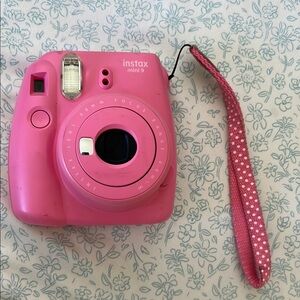 Fujifilm Instax Mini 9 Pink Instant Camera